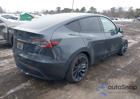 2022 Tesla Model Y Performance Dual Motor All-Wheel Drive z USA, uszkodzony, nr VIN 7SAYGDEF5NF380614